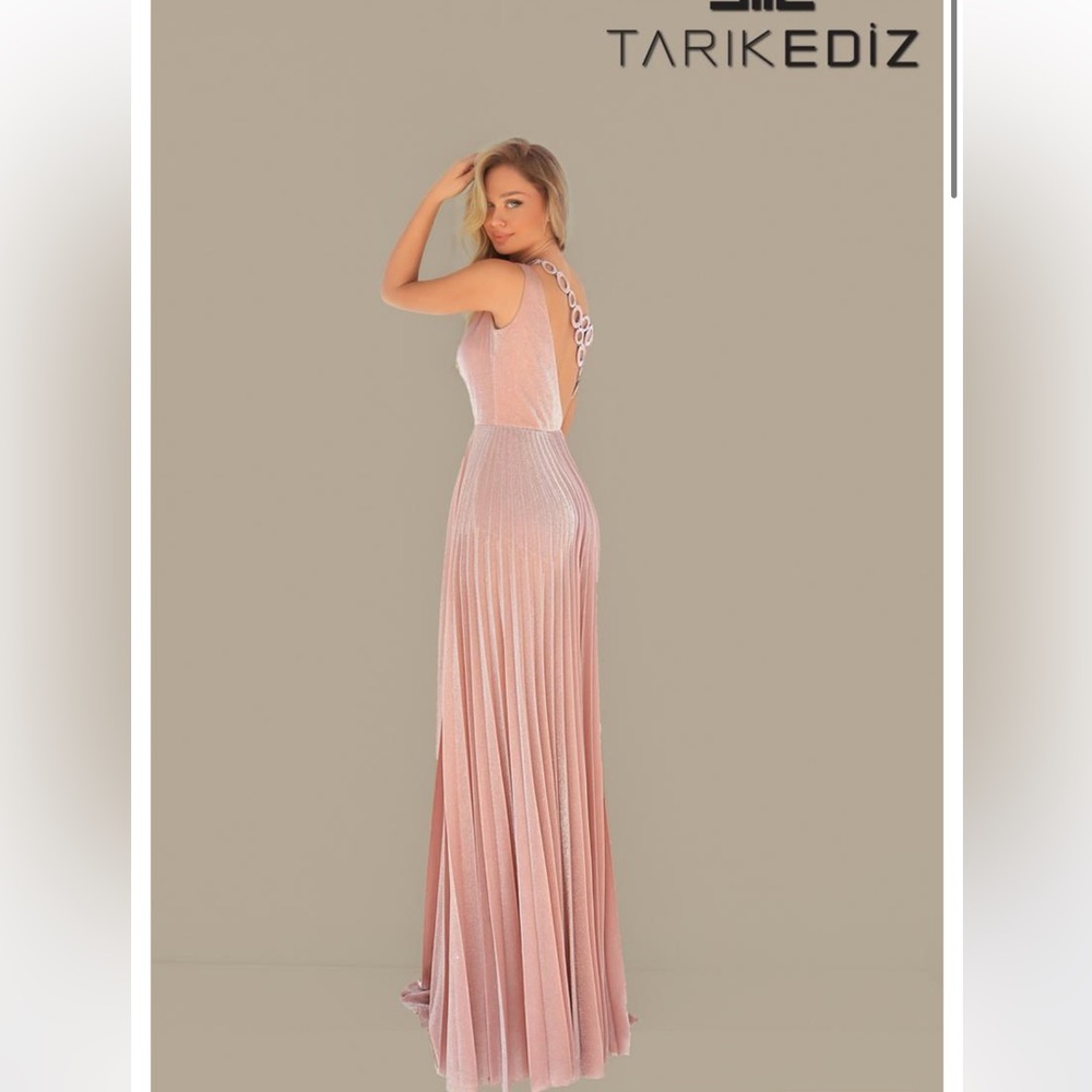 TARIK EDIZ 98063 In Nil Green (Worn Once) in PERFECT condition - Picture 3 of 3